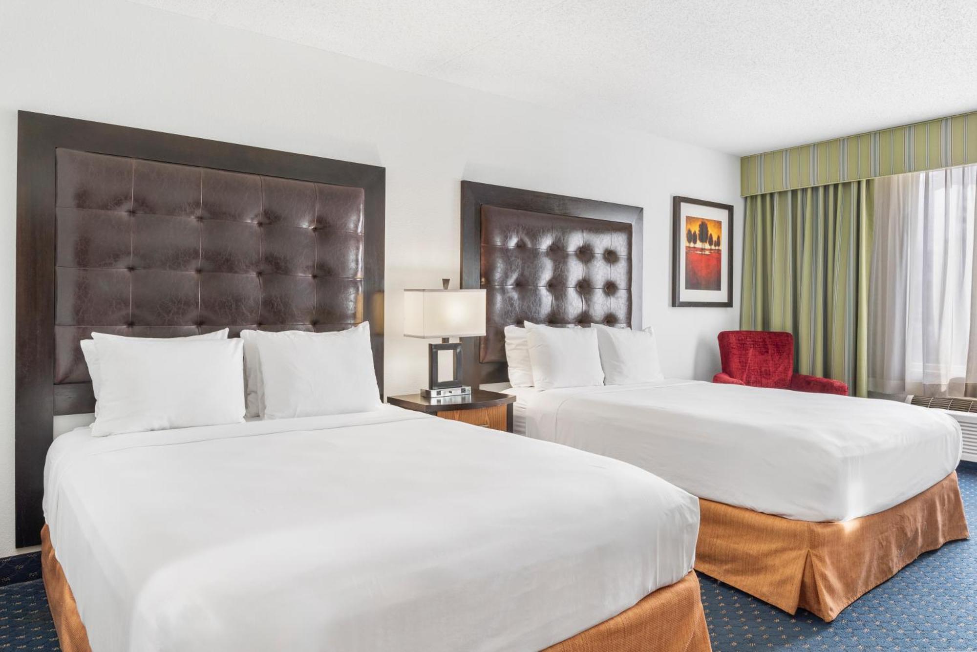 Thousand Hills Resort Hotel Branson Room photo